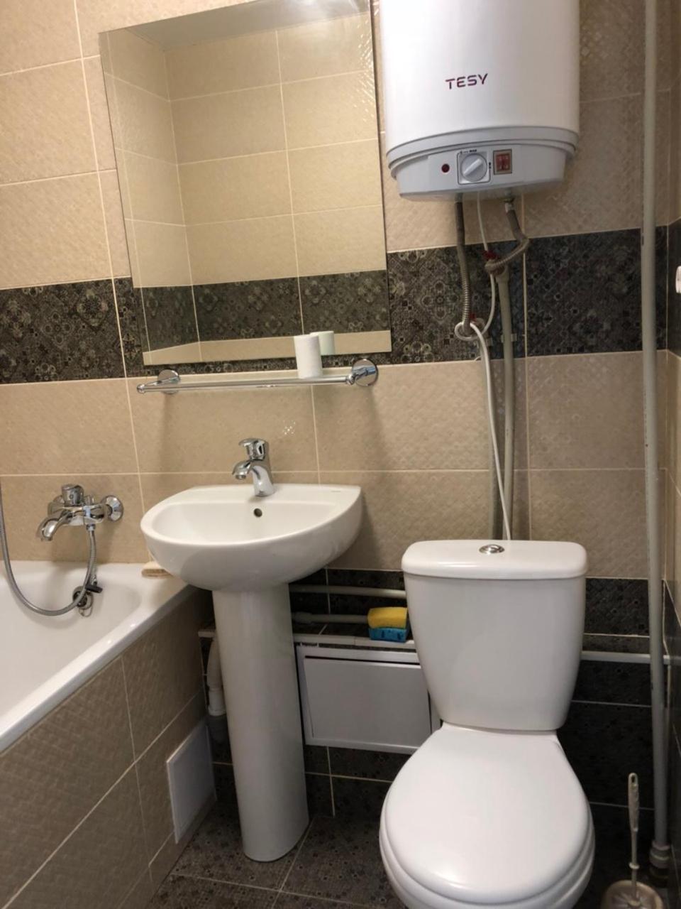 Apartment on 23 Serpnya Kharkiv Bagian luar foto
